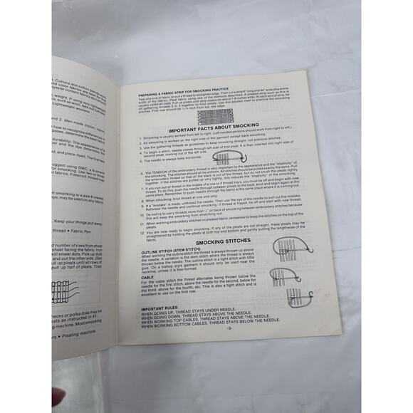 Vintage 1981 English Smocking The Childrens Corner Instructions, Ideas, Patterns - Picture 4 of 5